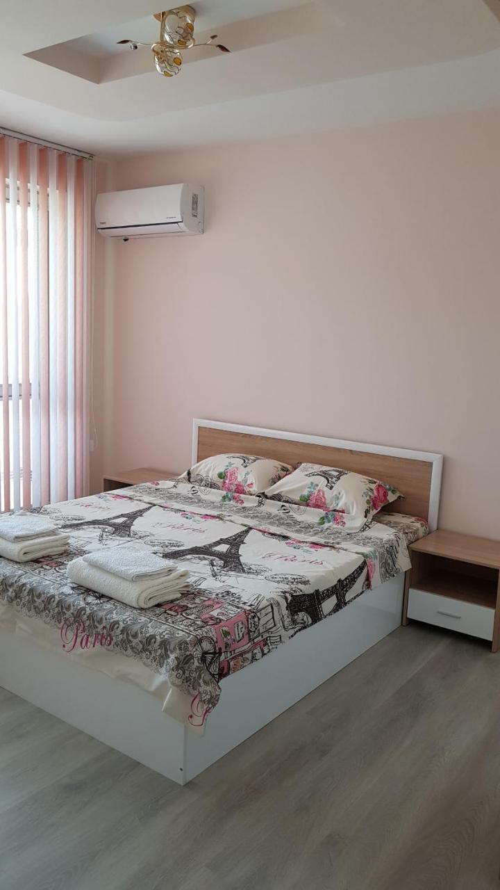 Д И В 2 - D & V 2 Apartment Sandanski Exterior foto